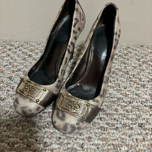 Isola Gunmetal Leather Leopard Pumps- Size 7.5 - Picture 2 of 11